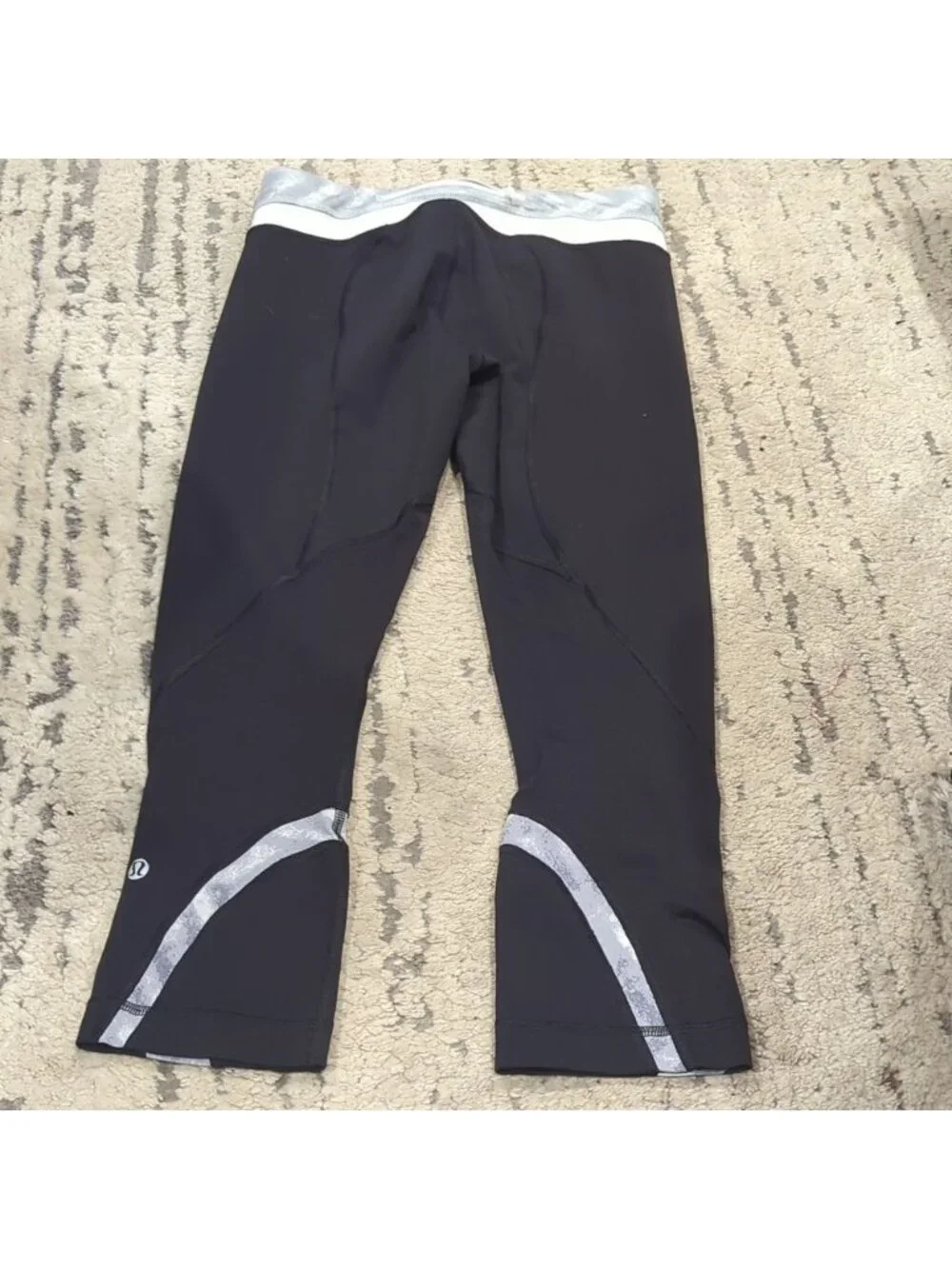 Lululemon Run: Inspire Crop II Black / Blazer Fossil / White